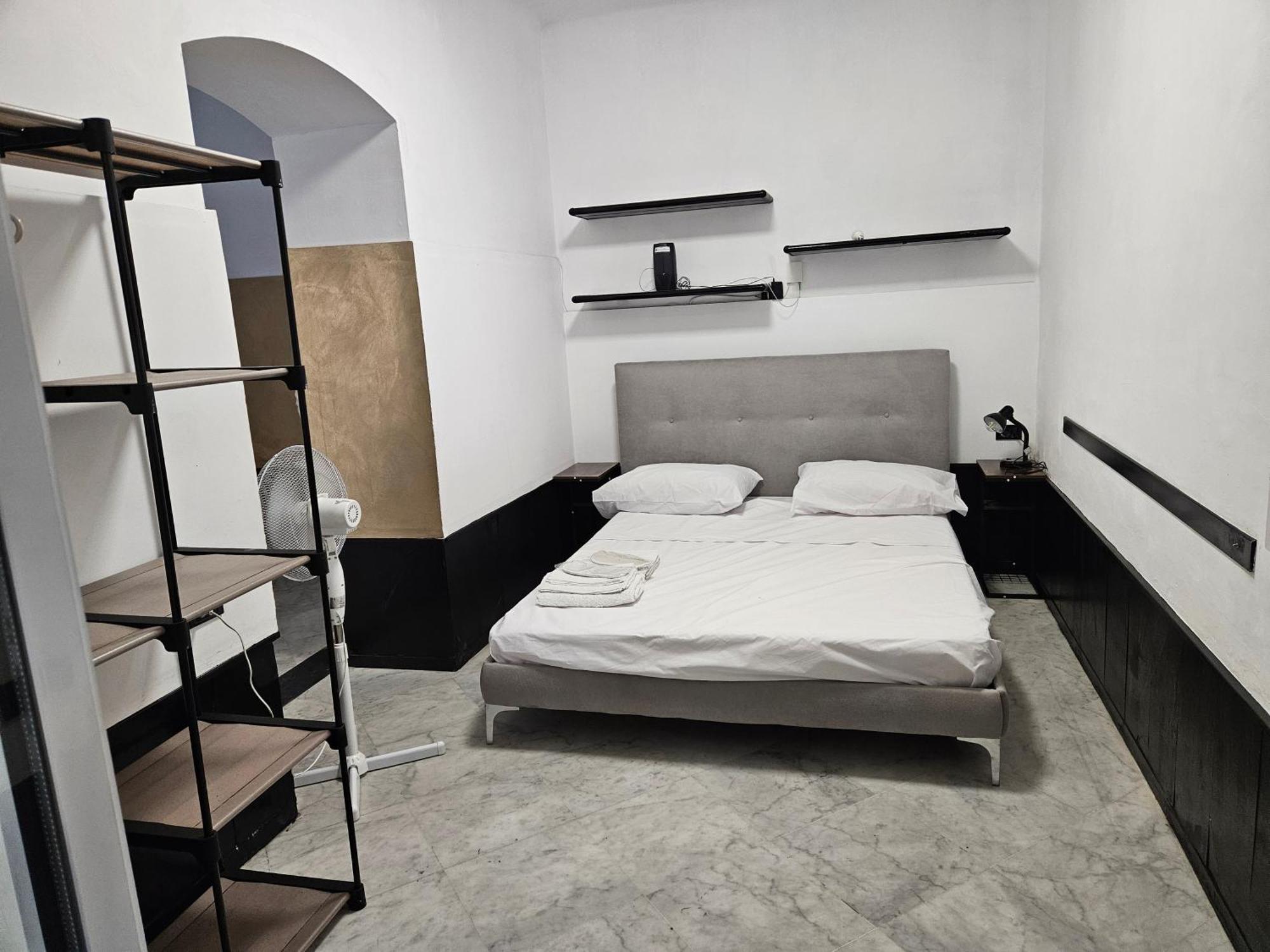 Hotel Casa Regis - Free Parking Genua Exterior foto